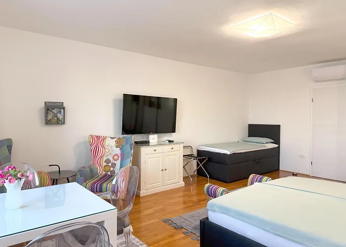 Yacht Marina Apartment Pula