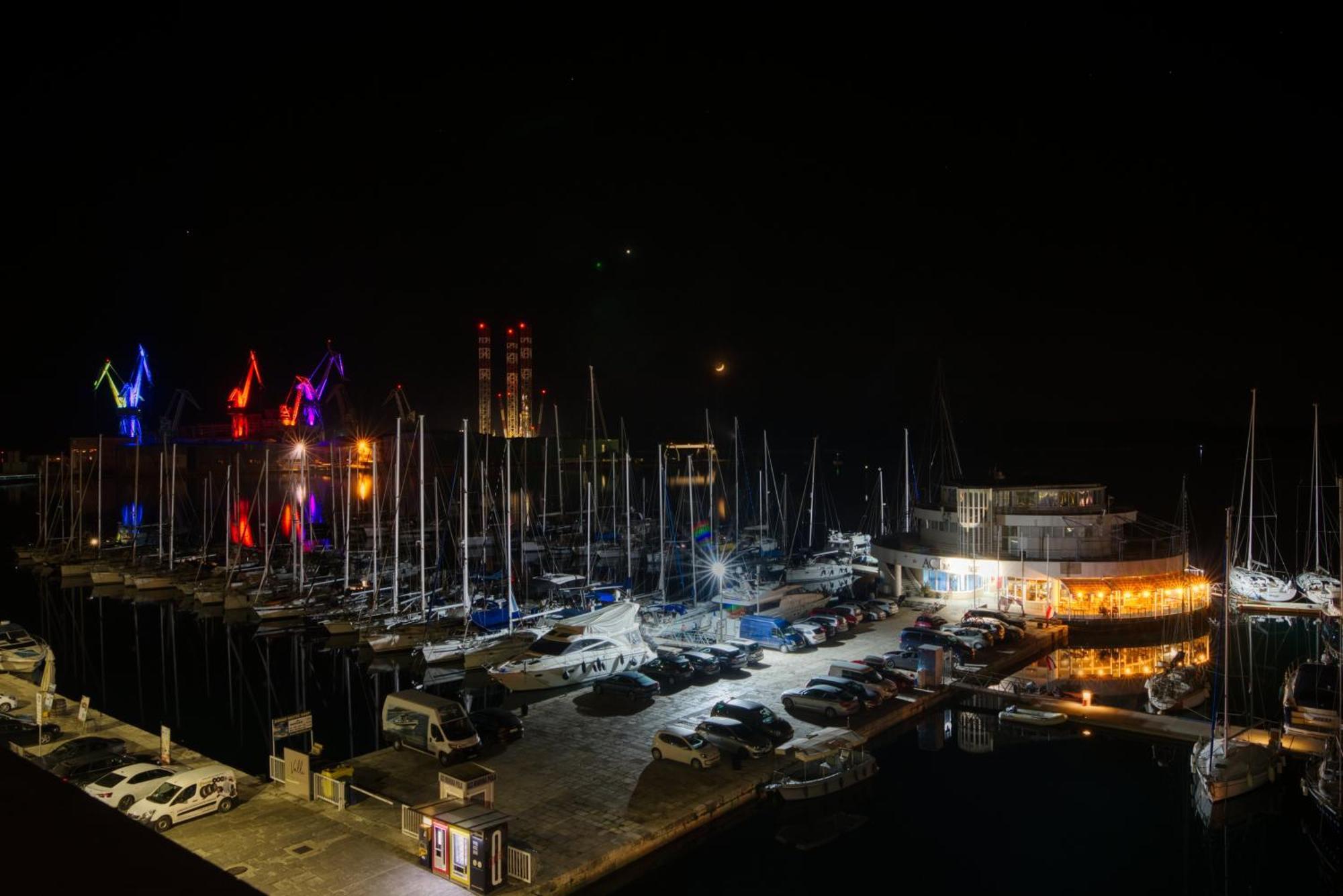 Yacht Marina * Pula